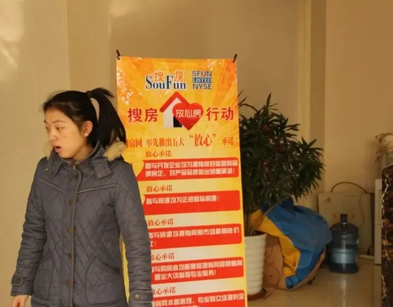 溫情燒烤暖寒冬，西城國際舉辦“暖冬燒烤回饋大眾”活動暨主題職業(yè)中介交流會